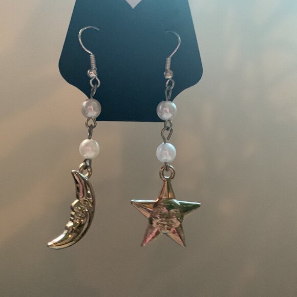 Earrings - Silver and white pearls Moon Star - Picture 3 of 5